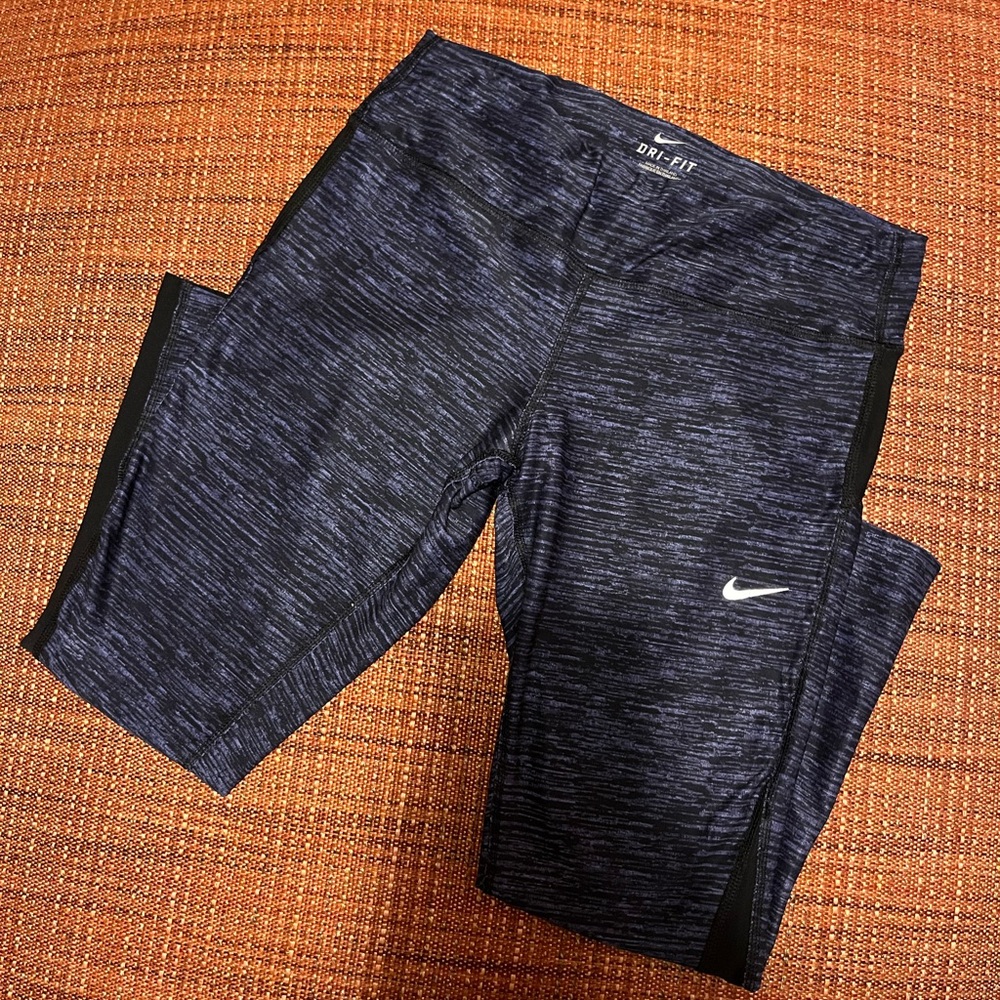 Nike Dri Fit Capri leggings
